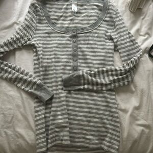 Gray stripe gap body long sleeve